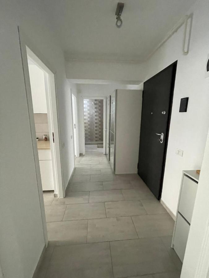 Pearl Luxury Apartment Near Presidential Palace ブカレスト エクステリア 写真